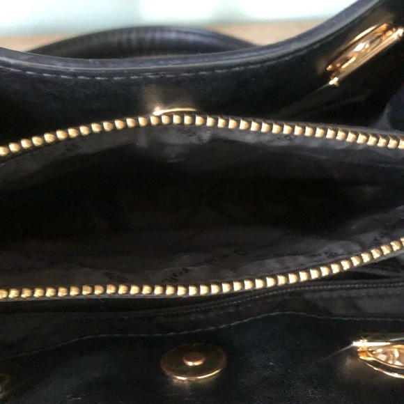 Michael Kors Teagen small blk messenger bag NWOT - Picture 11 of 13